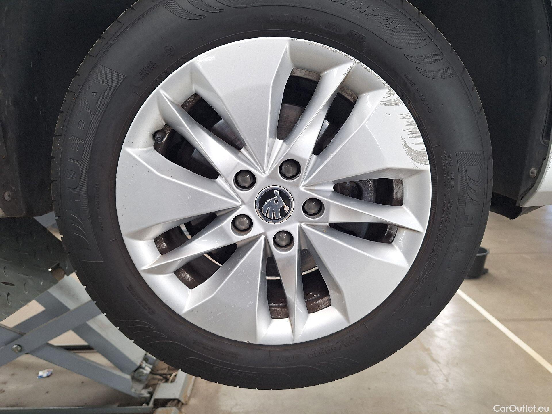  Skoda  Octavia Skoda,  Combi '20, Oct.Com.2.0TDI 110kW Clev.DSG #27