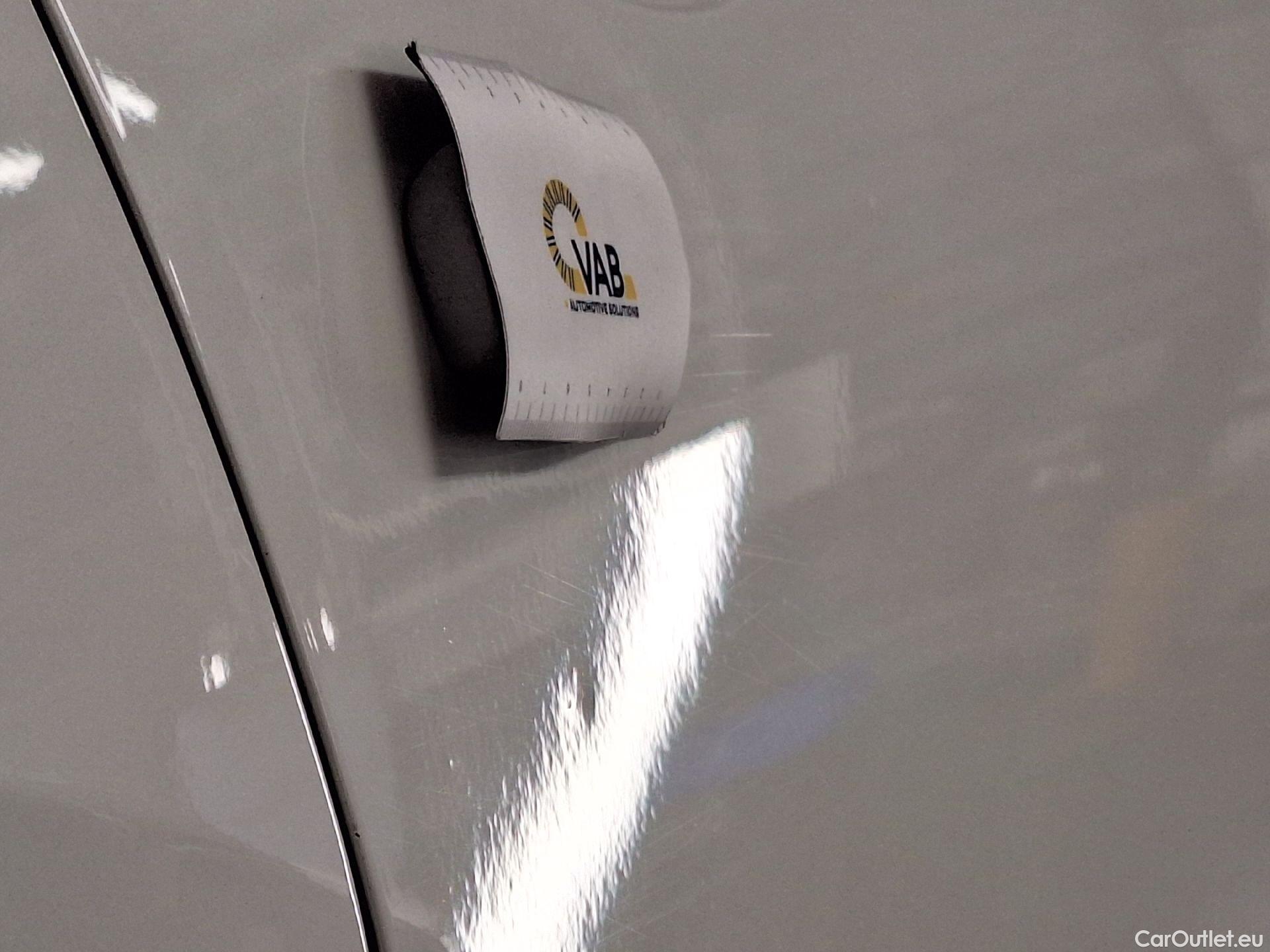  Opel   Grandland X Opel, '17, 1.5D 96kW Innov.A #21