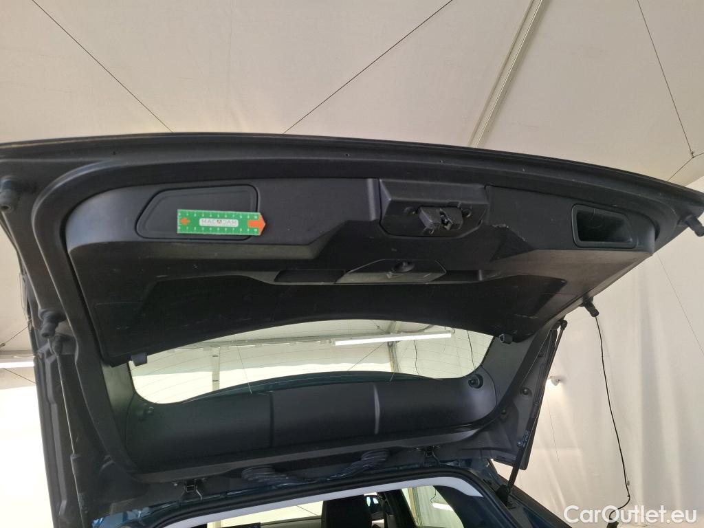  Peugeot  3008  II Active Pack 1.5 HDi 130CV BVM6 E6d #13