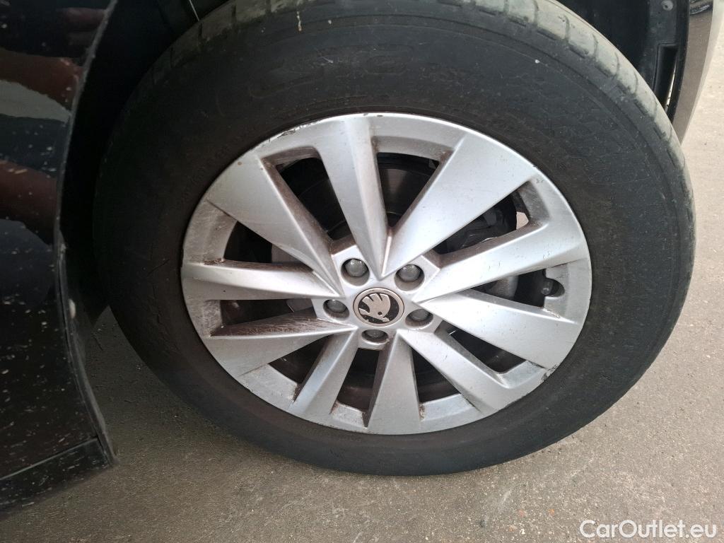  Skoda  KAMIQ  Ambition 1.0 TSI 110CV BVA7 E6d #31