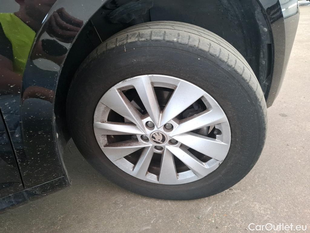  Skoda  KAMIQ  Ambition 1.0 TSI 110CV BVA7 E6d #27