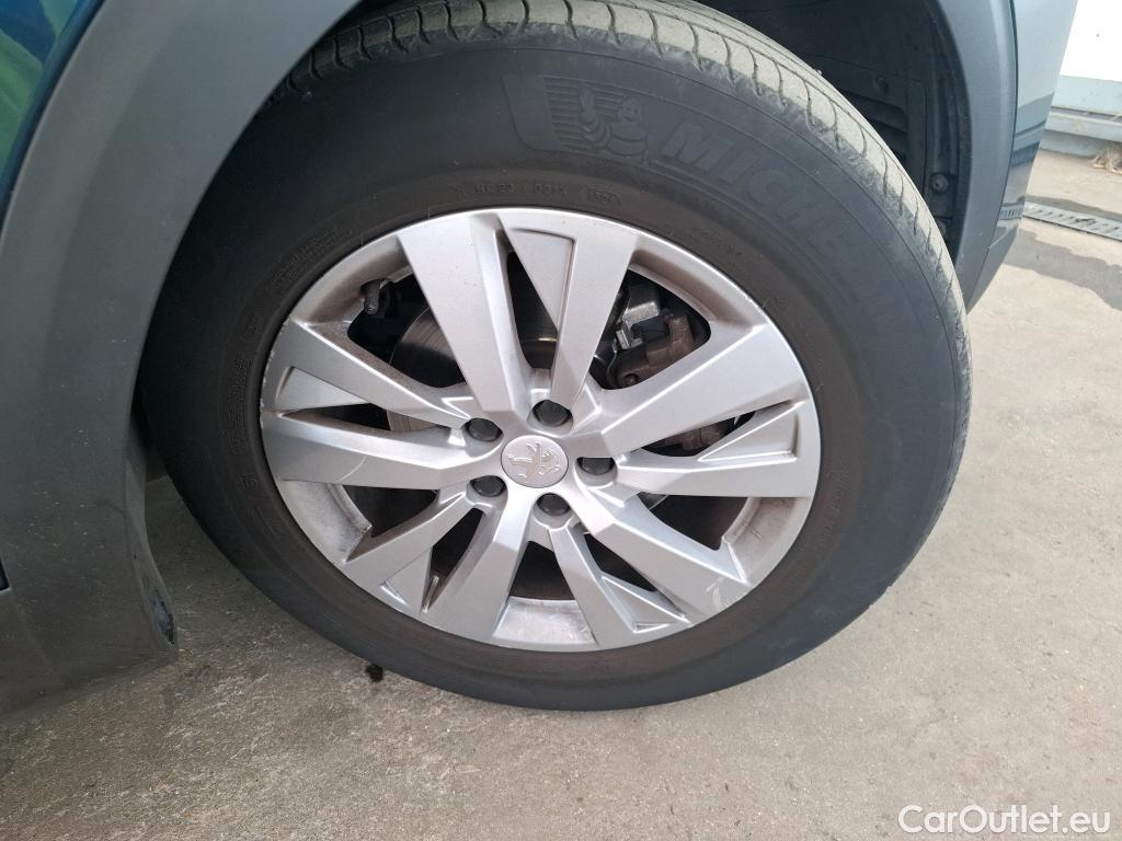  Peugeot  3008  Active Business 1.2 PureTech 130CV BVA8 E6d #18