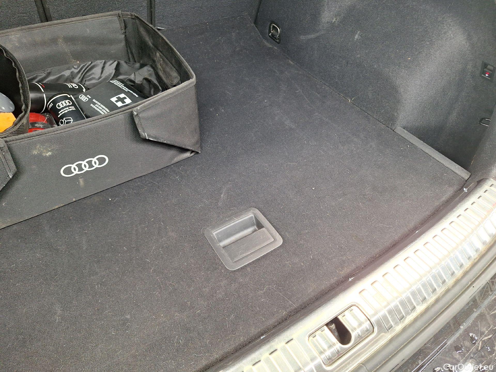  Audi  Q3 Audi,  SB '19,  SB 35 TDi 110kW S L.B.Str. #33