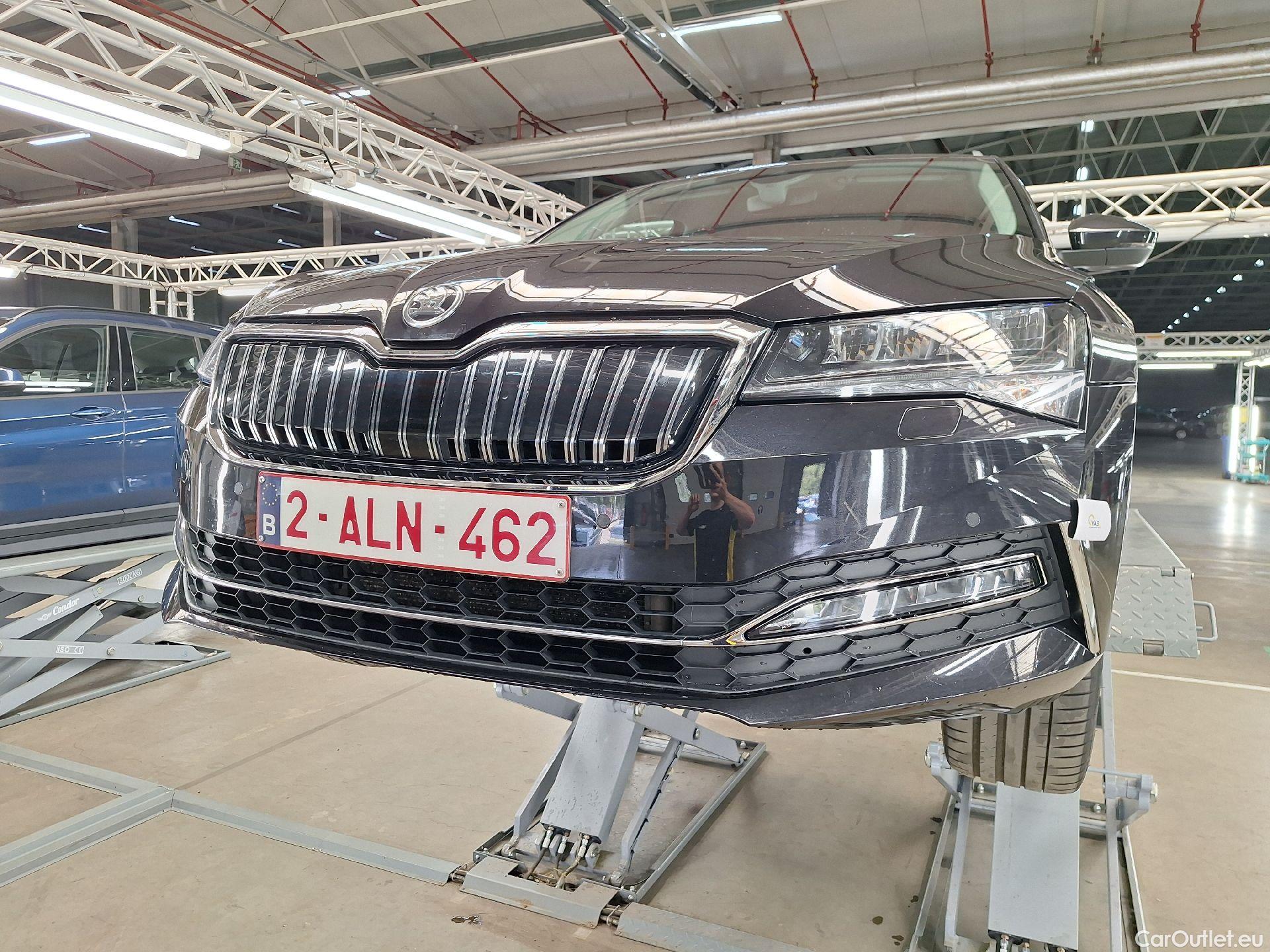  Skoda  Superb Skoda,  C FL'19 PHEV, Sup.Comb.PHEV 218 Clev+ iV DSG #49