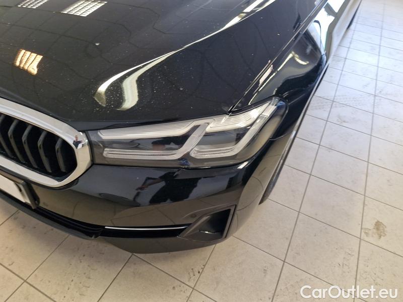  Bmw  Serie 5  Lim. (G30)  (2016->) 520d xDrive AT #3
