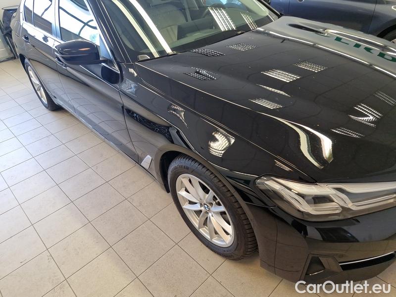  Bmw  Serie 5  Lim. (G30)  (2016->) 520d xDrive AT #5