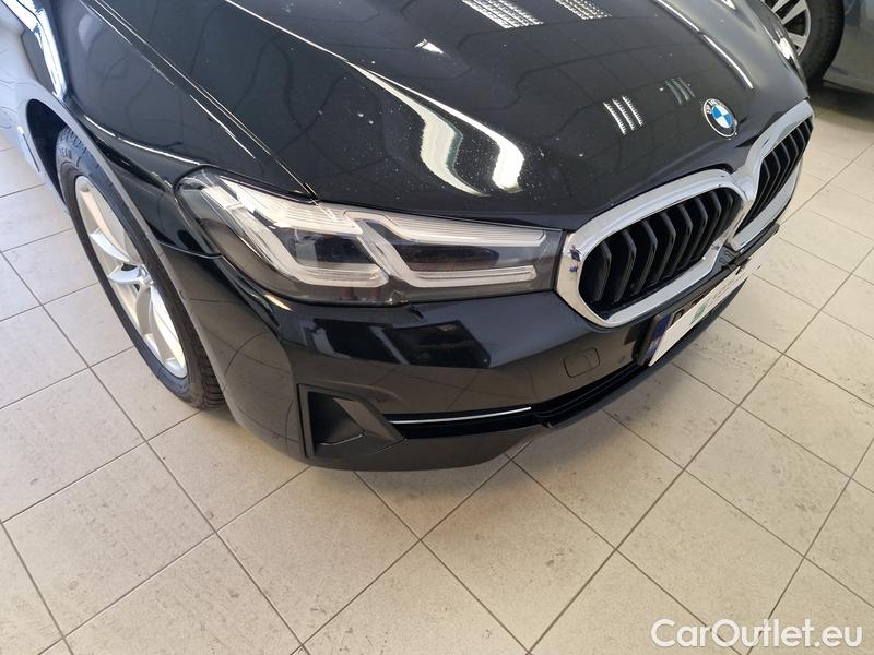  Bmw  Serie 5  Lim. (G30)  (2016->) 520d xDrive AT #4