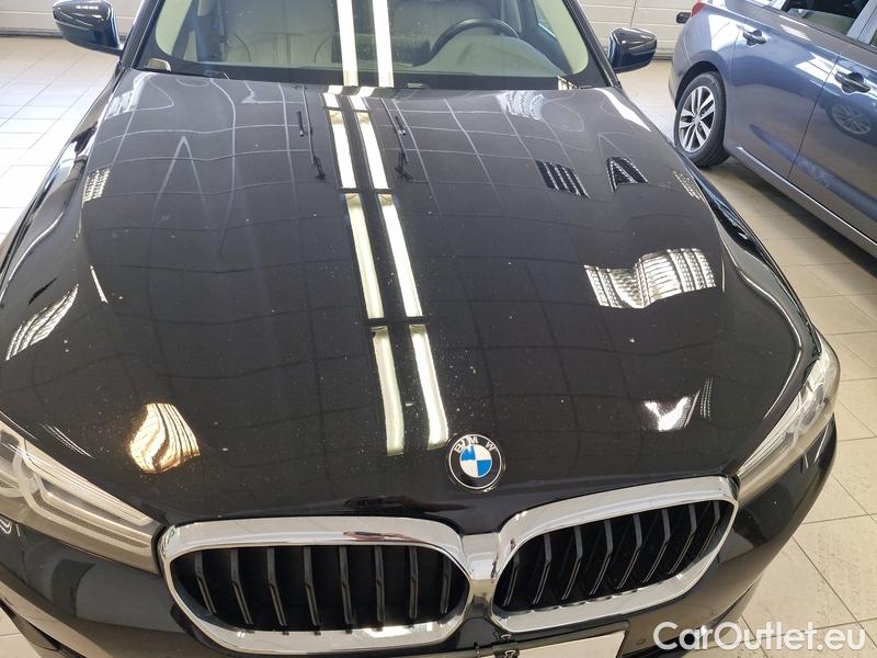  Bmw  Serie 5  Lim. (G30)  (2016->) 520d xDrive AT #2