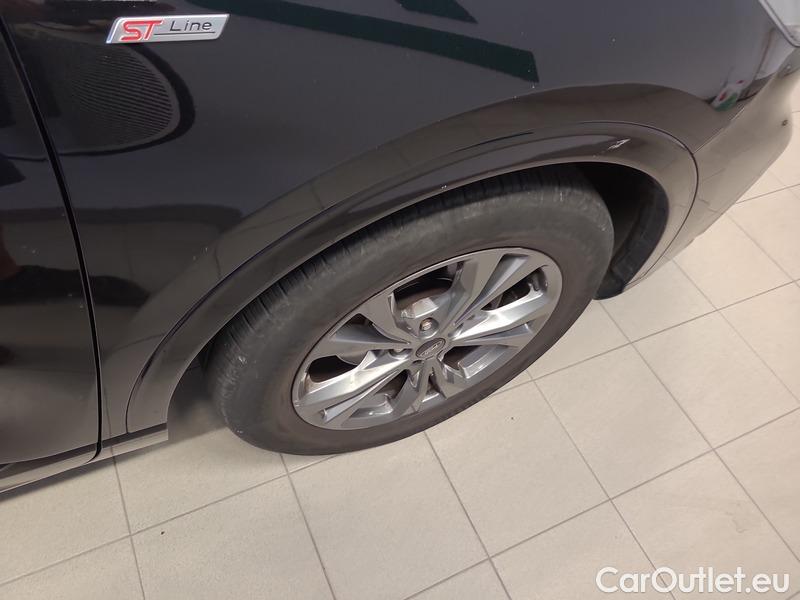 Ford  Kuga  (2019)  1.5EBL 88 ST Line AT #9