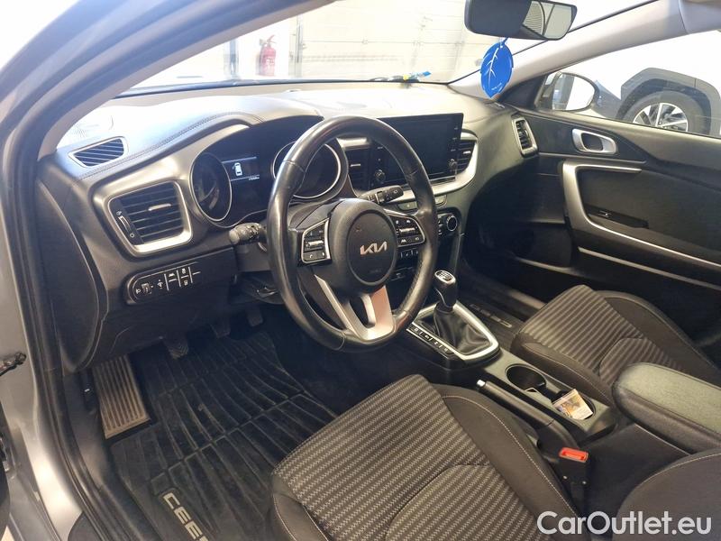 KIA  Cee'd Ceed Sportswagon (2018->) CEED SW 1.6CRDi 100 Exclusive #16