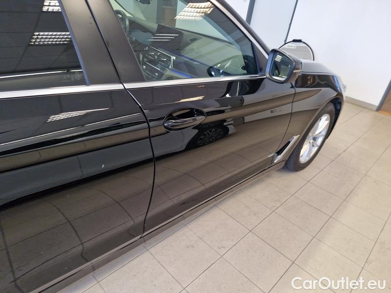  Bmw  Serie 5  Lim. (G30)  (2016->) 520d xDrive AT #6