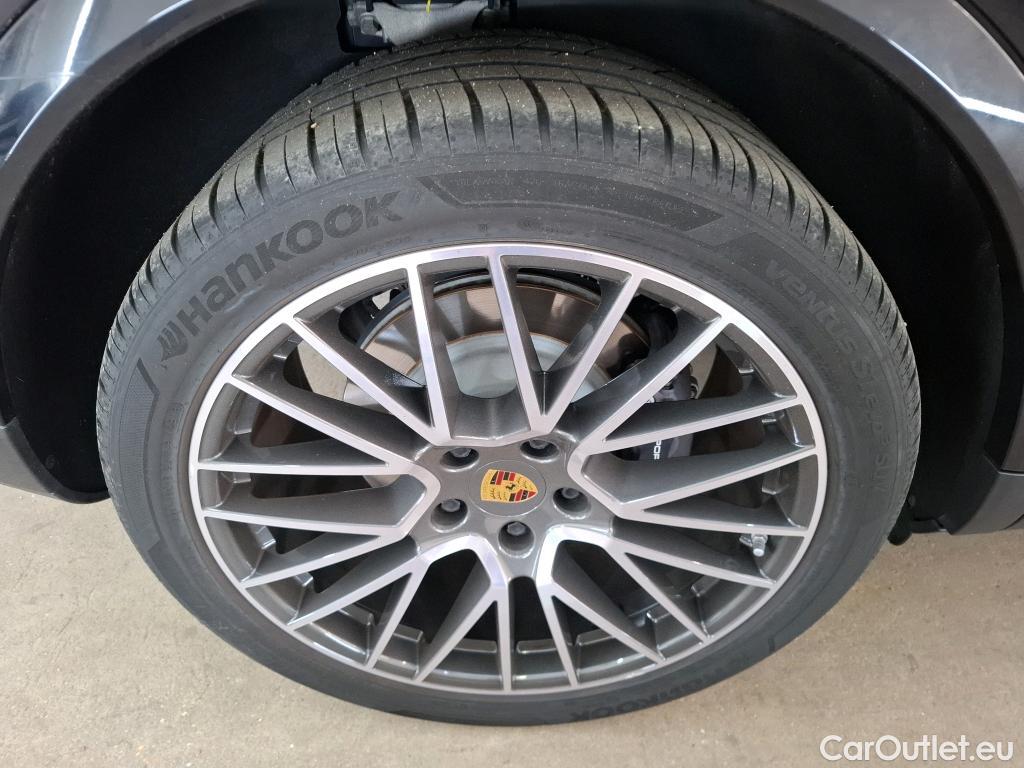  Porsche  Cayenne PORSCHE  5p SUV  E-Hybrid #1