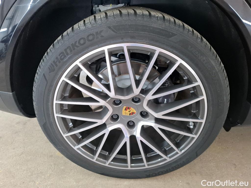  Porsche  Cayenne PORSCHE  5p SUV  E-Hybrid #34