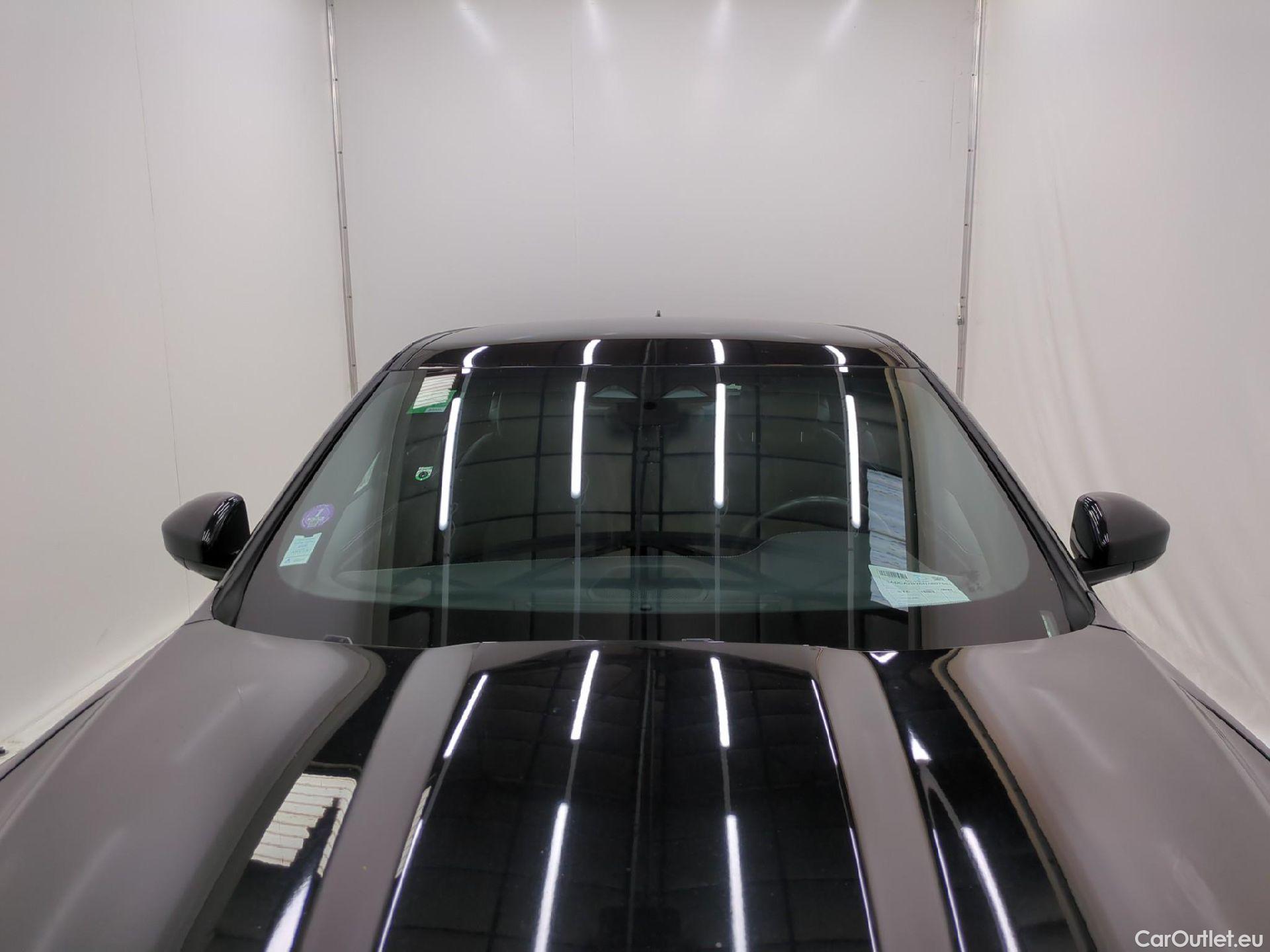  Jaguar  F-PACE JAGUAR  / 2015 / 5P / SUV P400e PHEV BVA 4x4 R-Dynamic S #1