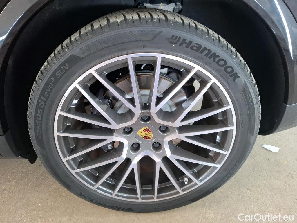  Porsche  Cayenne PORSCHE  5p SUV  E-Hybrid #14