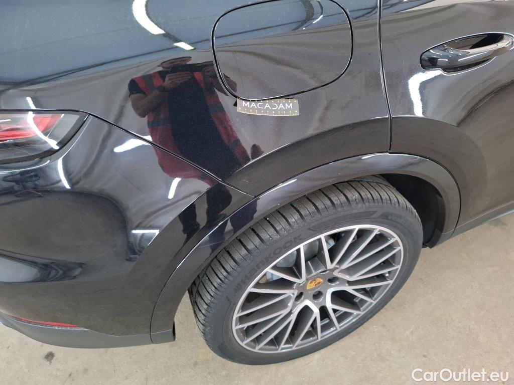  Porsche  Cayenne PORSCHE  5p SUV  E-Hybrid #45