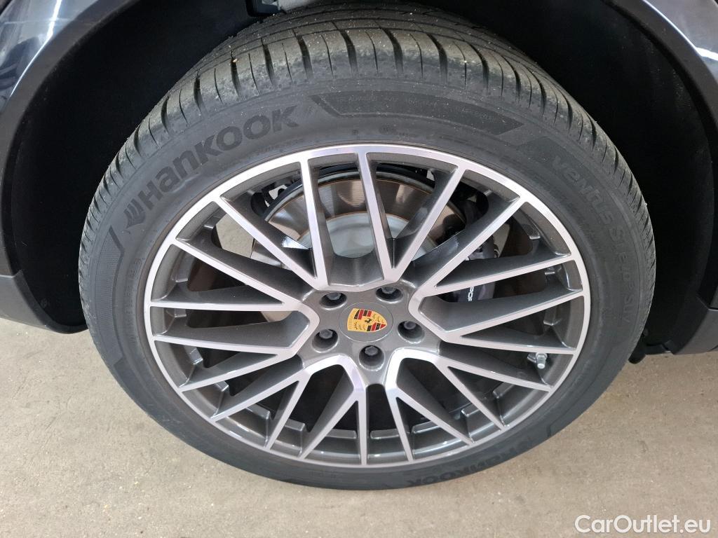  Porsche  Cayenne PORSCHE  5p SUV  E-Hybrid #33