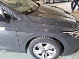  Volkswagen  Golf  VOLKSWAGEN / 2019 / 5P / BERLINA 2.0 TDI SCR 85KW LIFE DSG #38