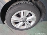 Volkswagen  Golf  VOLKSWAGEN / 2019 / 5P / BERLINA 2.0 TDI SCR 85KW LIFE DSG #68