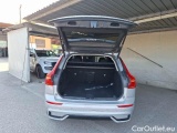  Volvo  XC60 VOLVO  / 2021 / 5P / SUV B4 D AUTOMATICO PLUS DARK #5