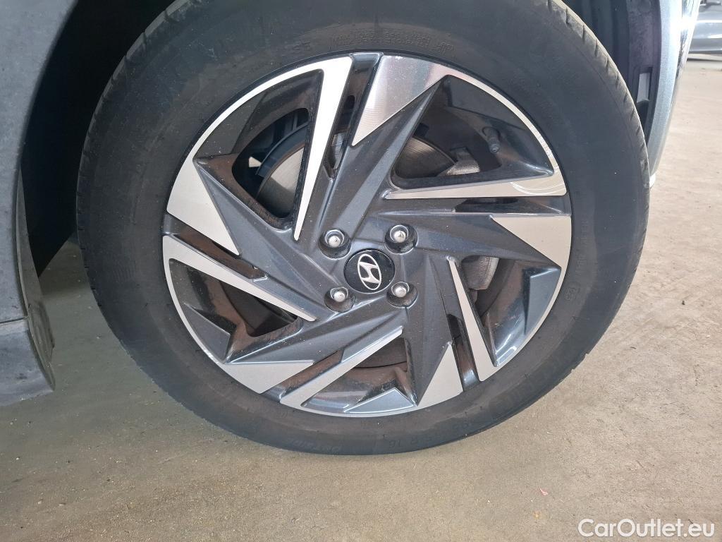  Hyundai  Bayon HYUNDAI  2021 5P SUV 1 0 T GDI 100 DCT 7 HYB 48V INTUITIVE #33