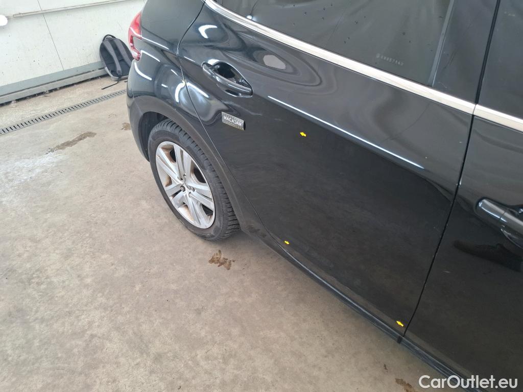  Peugeot  208  Allure Business 1.2 PureTech 110CV BVM6 E6dT #16