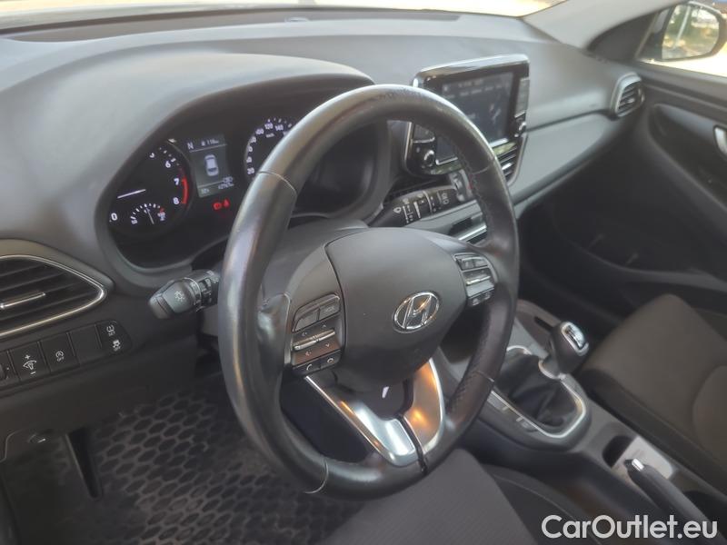  Hyundai  i30  (PD)(01.2017  ->)  1.5T MHEV Comf kombi 5d #8