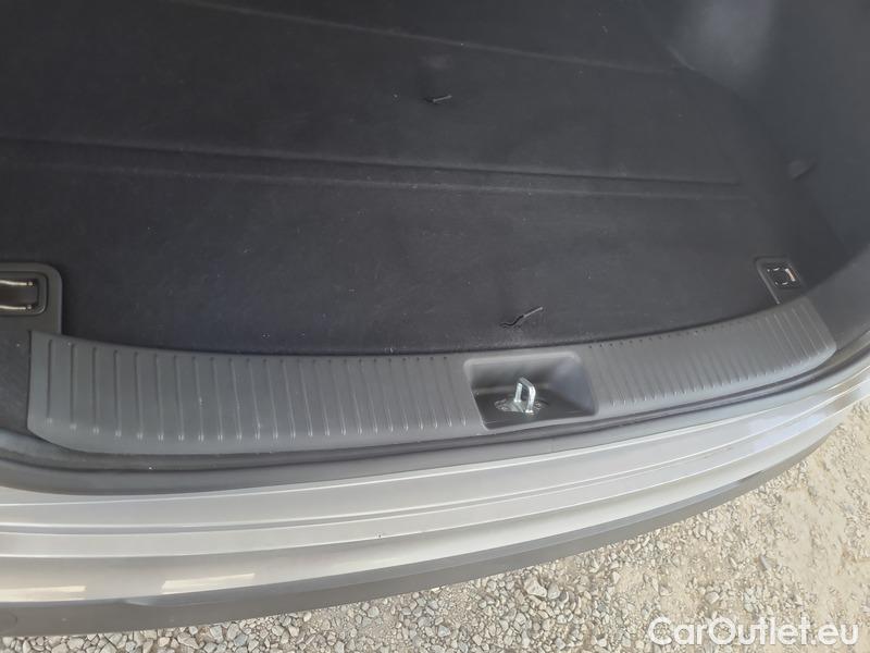  Hyundai  i30  (PD)(01.2017  ->)  1.5T MHEV Comf kombi 5d #15