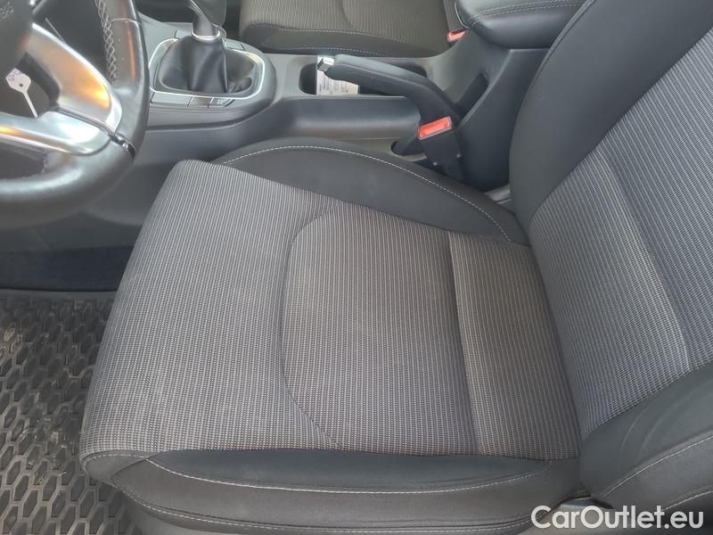  Hyundai  i30  (PD)(01.2017  ->)  1.5T MHEV Comf kombi 5d #6