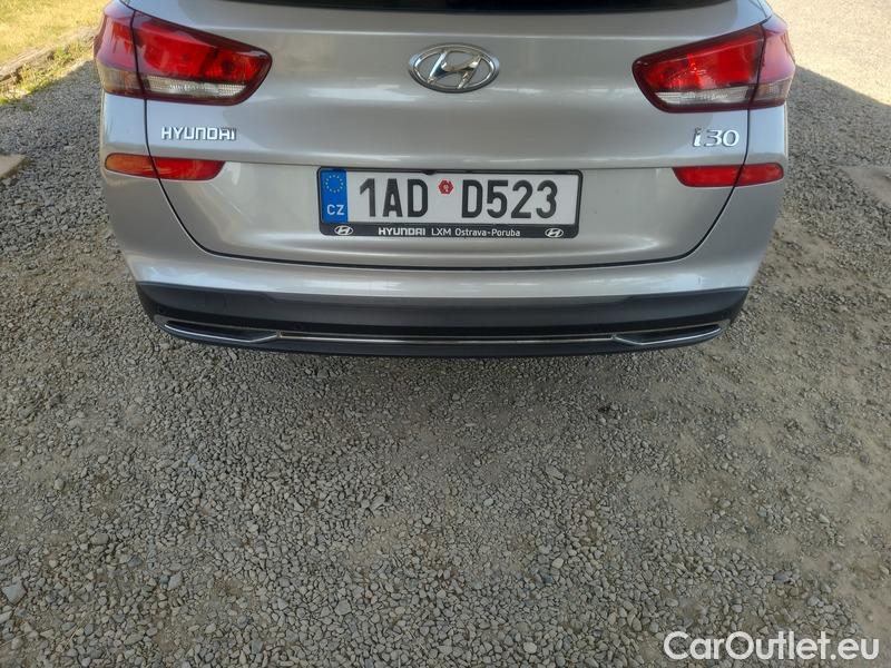  Hyundai  i30  (PD)(01.2017  ->)  1.5T MHEV Comf kombi 5d #16