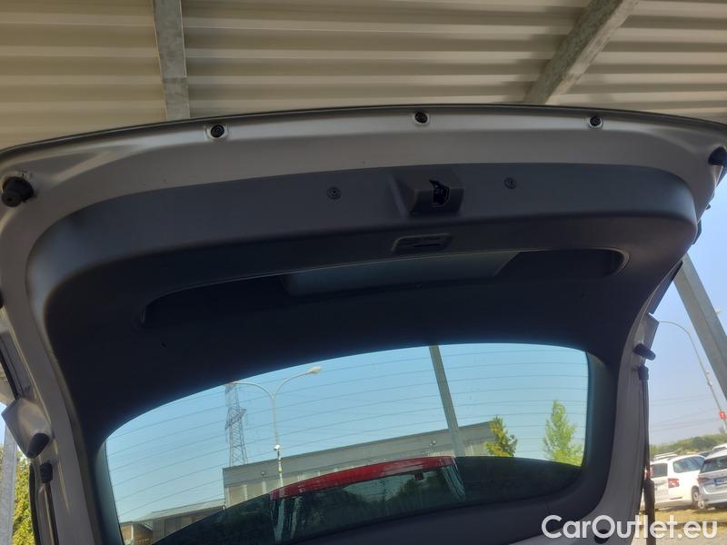  Hyundai  i30  (PD)(01.2017  ->)  1.5T MHEV Comf kombi 5d #14