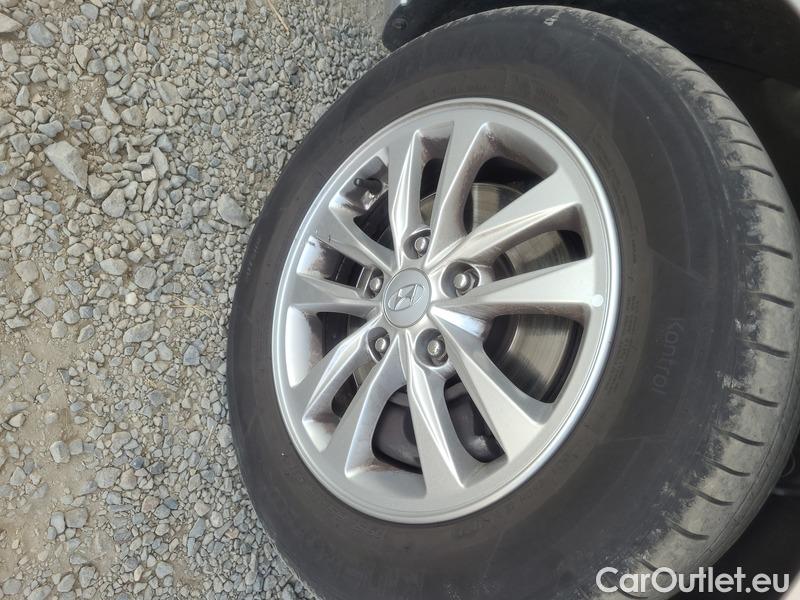  Hyundai  i30  (PD)(01.2017  ->)  1.5T MHEV Comf kombi 5d #19