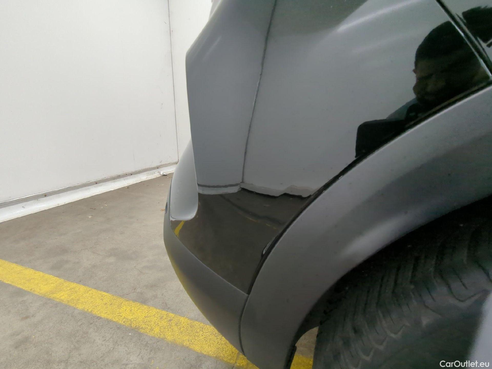  Citroen  C4  Berline Feel Pack 1.2 PureTech 130CV BVA8 6E #16