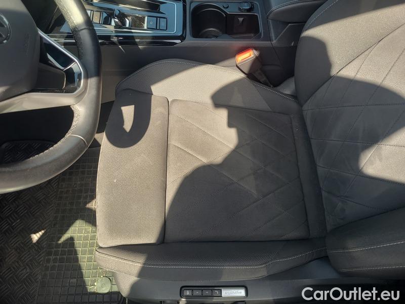  Volkswagen  Golf  VIII Variant (CG5) 2020 Var.2.0TDI 110 Style AT #10