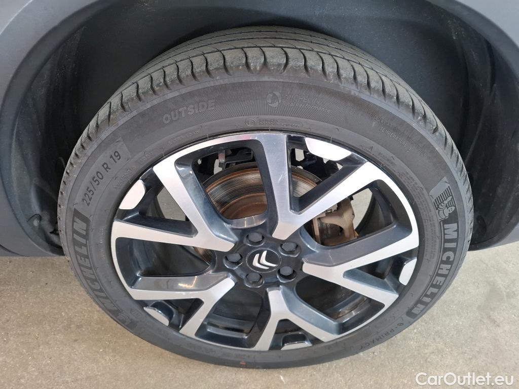  Citroen  C5 Aircross CITROEN  / 2022 / 5P / SUV Hybride recharg 225 e-EAT8 Shine Pack #41