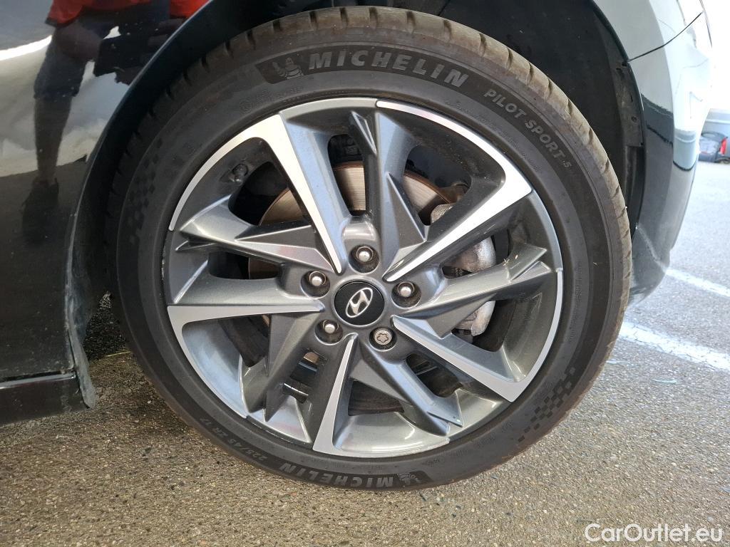  Hyundai  i30 HYUNDAI  Sport Wagon / 2020 / 5P / Break 1.0 T-GDI 120 DCT-7 MHEV CREATIVE SW #19