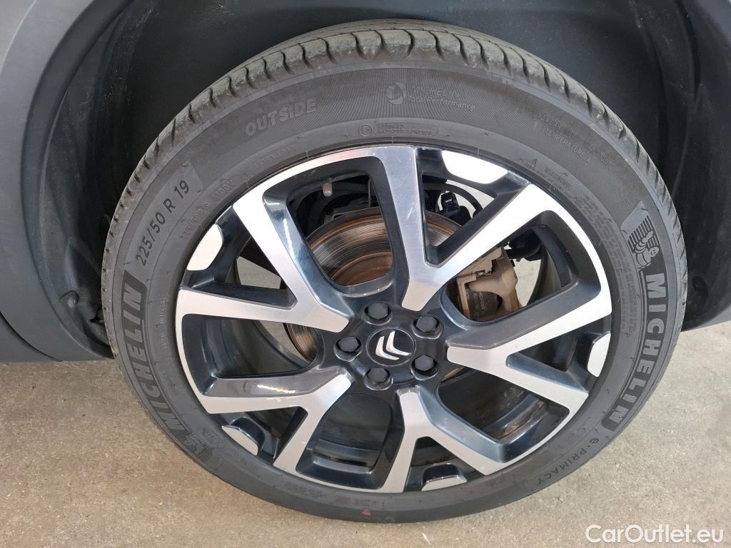  Citroen  C5 Aircross CITROEN  / 2022 / 5P / SUV Hybride recharg 225 e-EAT8 Shine Pack #42