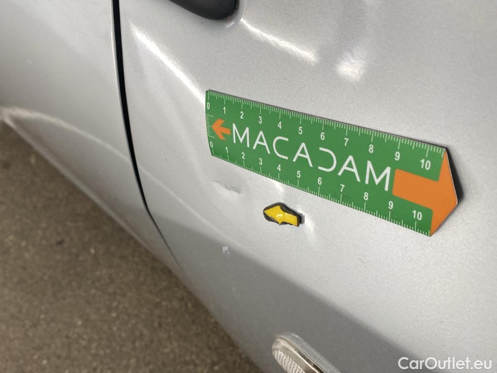  Dacia  Lodgy DACIA  7 PLACES 5p MP Silver Line dCi 90 E6 5P #33