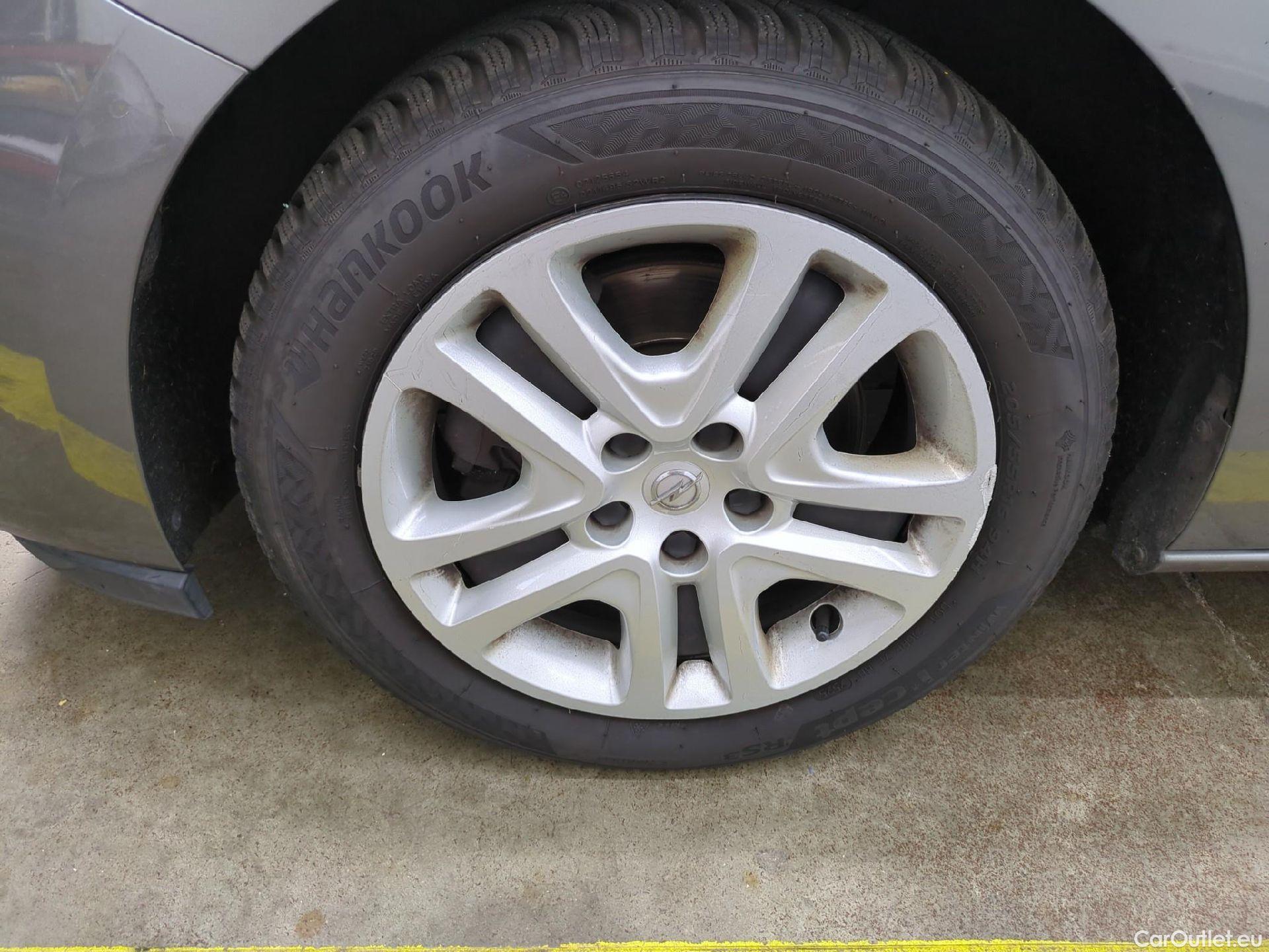  Opel  Astra OPEL  5p Berline 1.6 DIESEL 136 AUTO EDITION BUSINESS #1