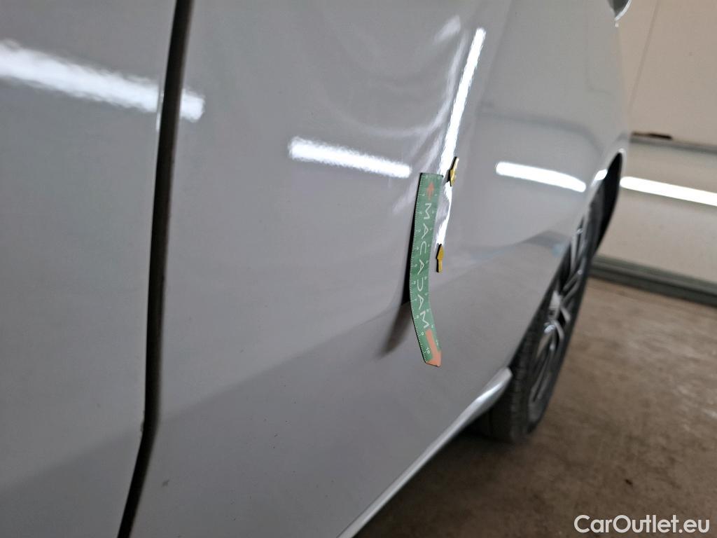  Mercedes  A-Klasse MERCEDES-BENZ Classe A Compact / 2018 / 5P / Berline A 180 Business Line 7G-DCT #6