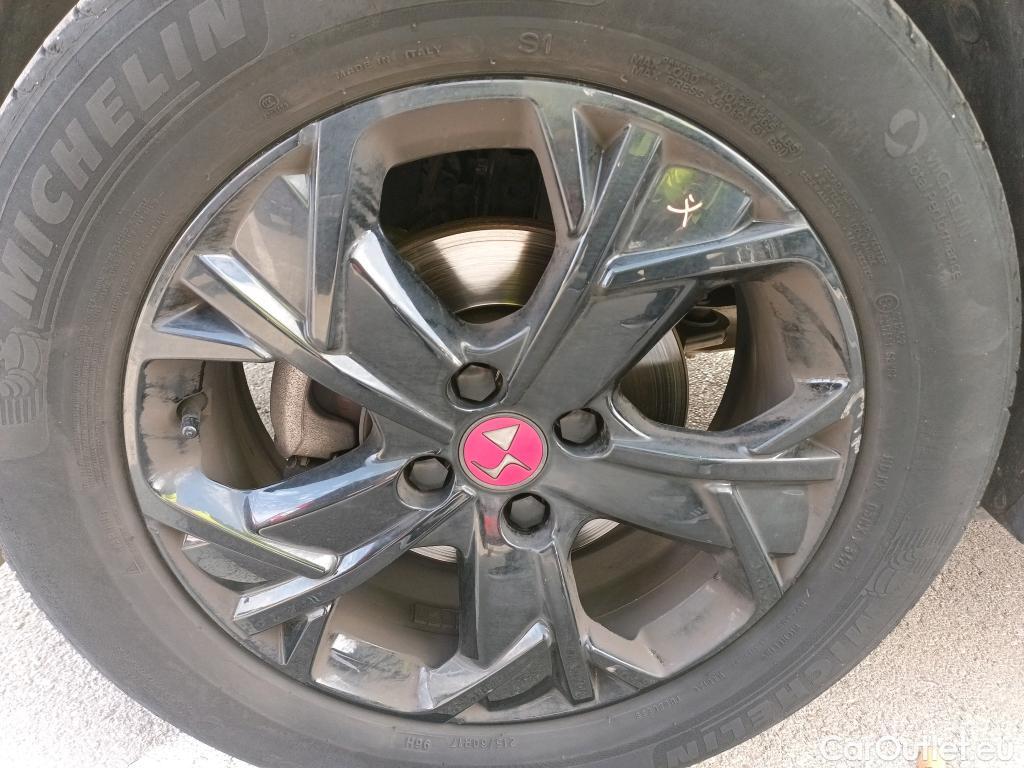 DS  3 Crossback DS DS  / 2018 / 5P / todoterreno PureTech 73 kW Manual PERFORMANCE LINE (AC) #8