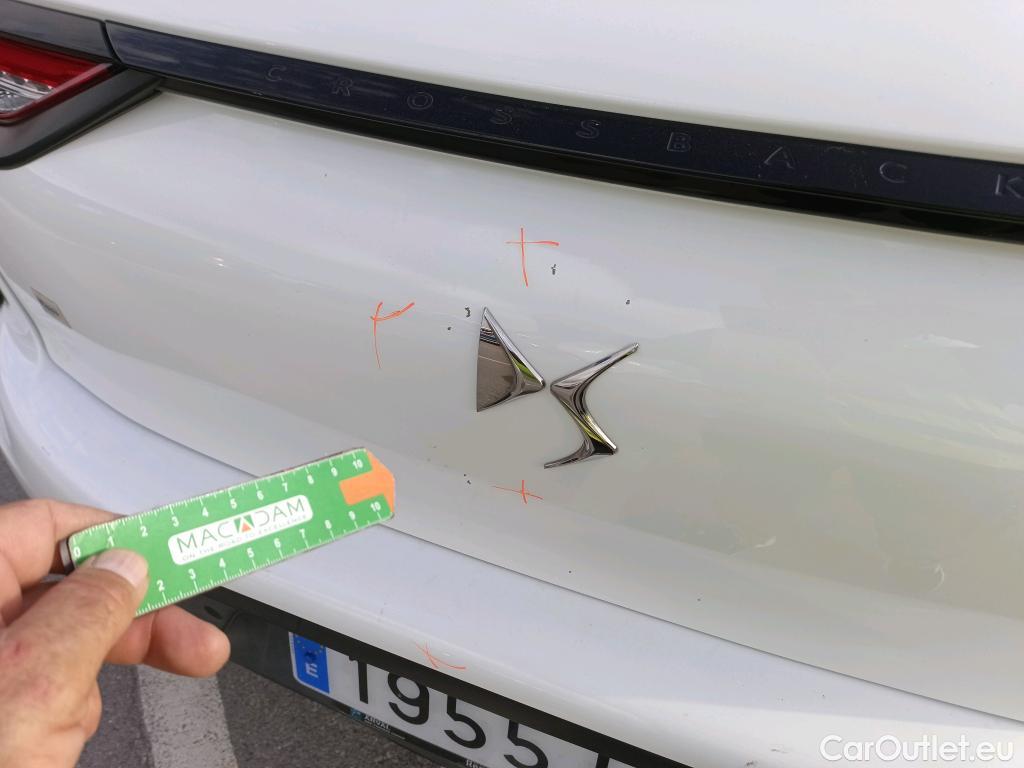  DS  3 Crossback DS DS  / 2018 / 5P / todoterreno PureTech 73 kW Manual PERFORMANCE LINE (AC) #5