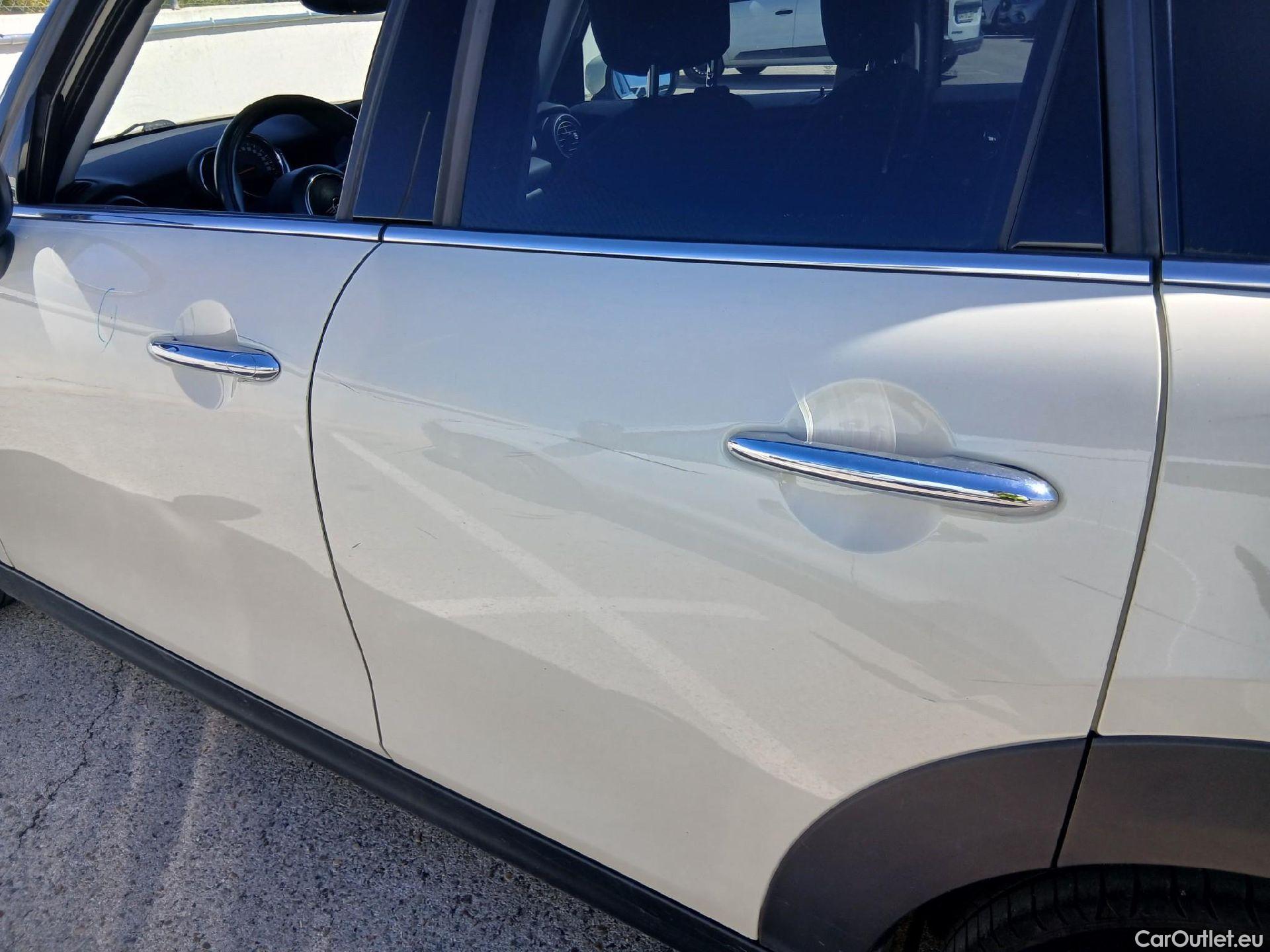  Mini  Cooper MINI MINI / 2014 / 5P / berlina con portón ONE 5 PUERTAS (CX) #23
