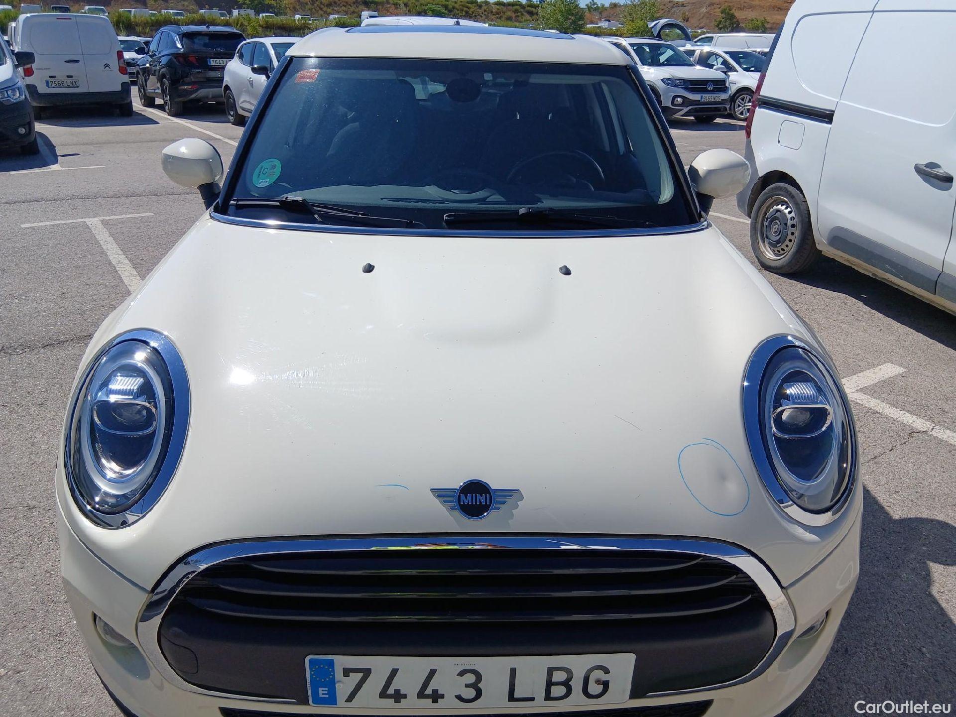  Mini  Cooper MINI MINI / 2014 / 5P / berlina con portón ONE 5 PUERTAS (CX) #2