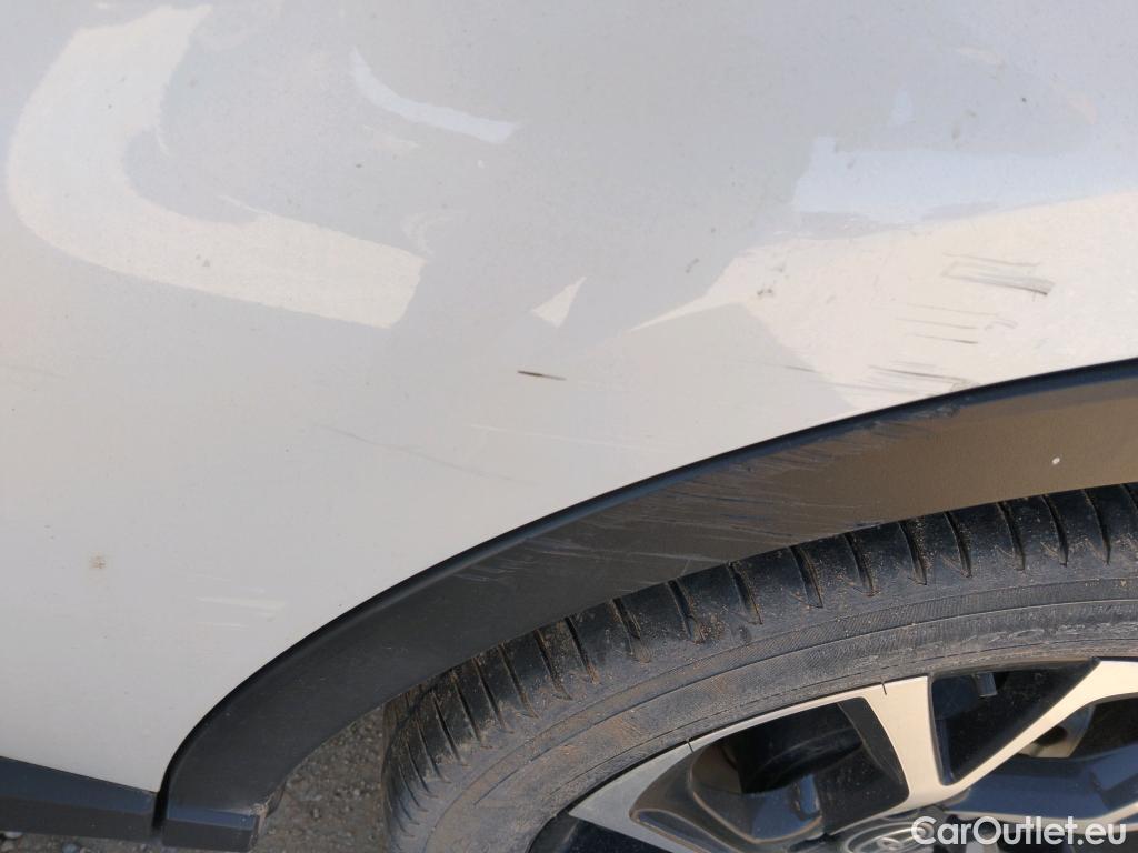  Toyota  C-HR TOYOTA  / 2019 / 5P / todoterreno 1.8 125H Advance #4