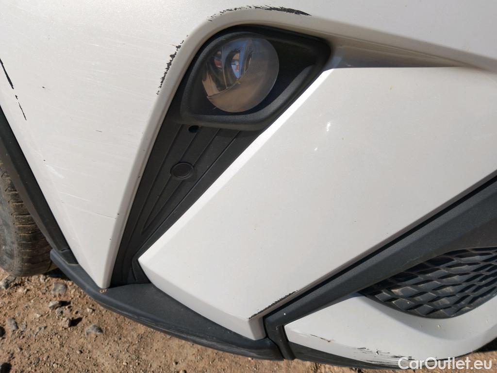  Toyota  C-HR TOYOTA  / 2019 / 5P / todoterreno 1.8 125H Advance #23