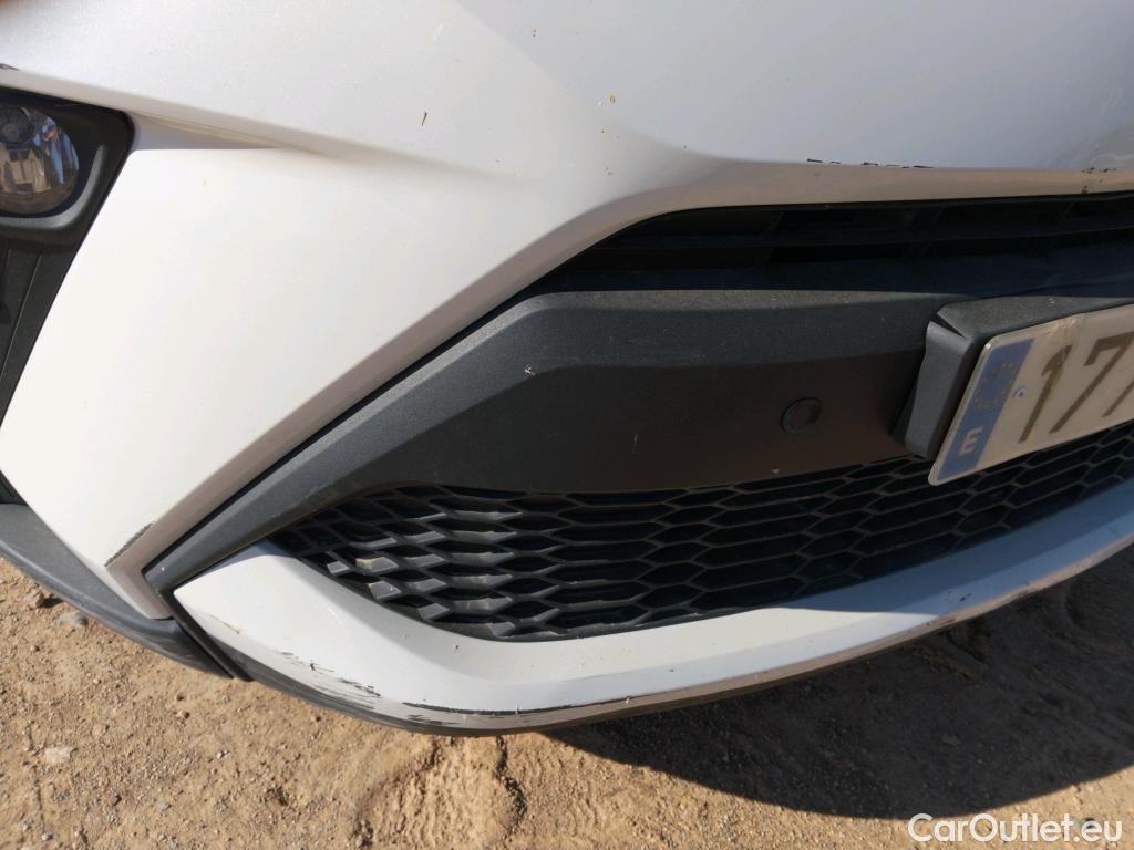  Toyota  C-HR TOYOTA  / 2019 / 5P / todoterreno 1.8 125H Advance #20