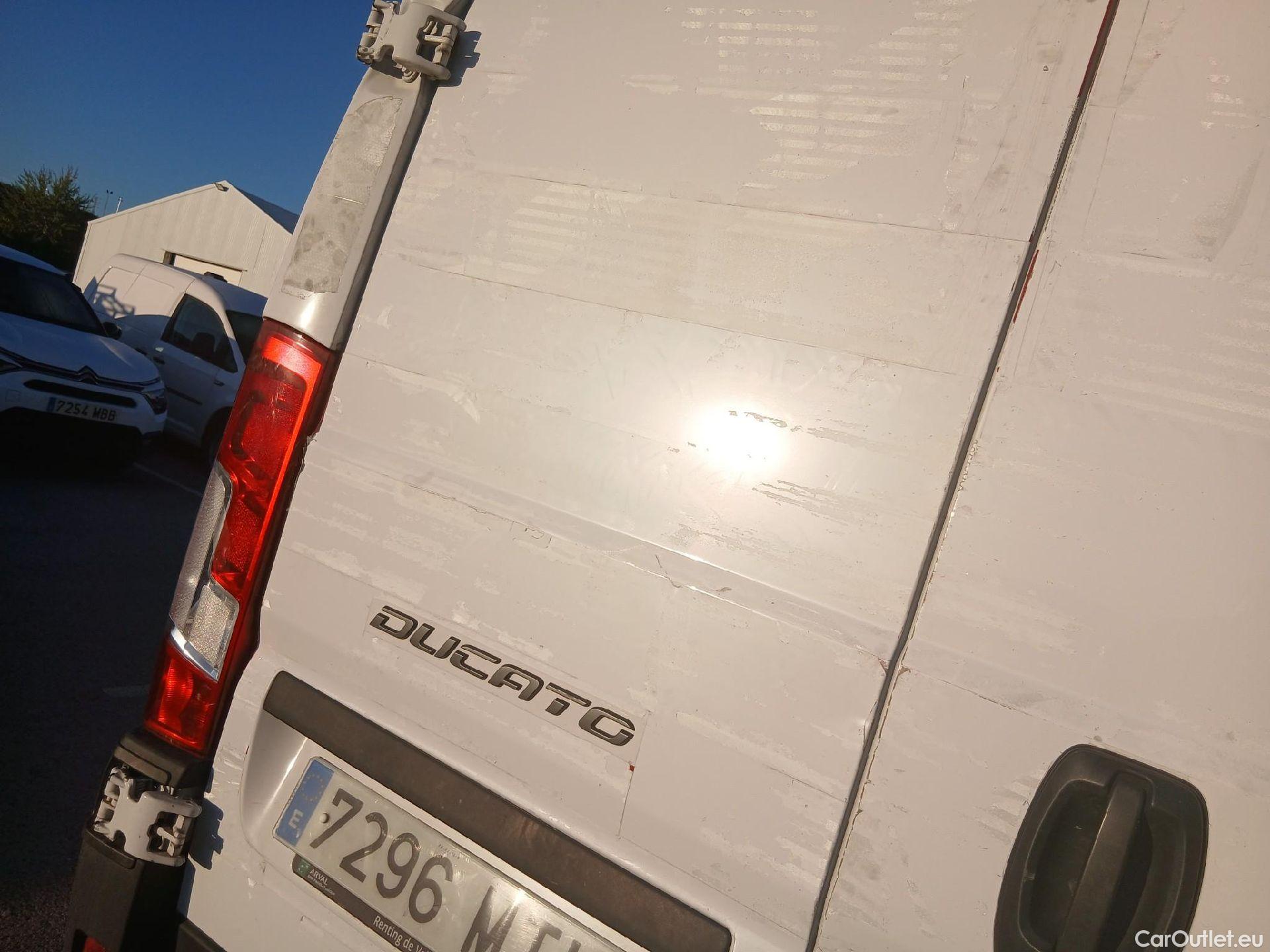  Fiat  Ducato FIAT  / 2023 / 4P / furgón 35 L2H2 BlueHDi (103kW) #38