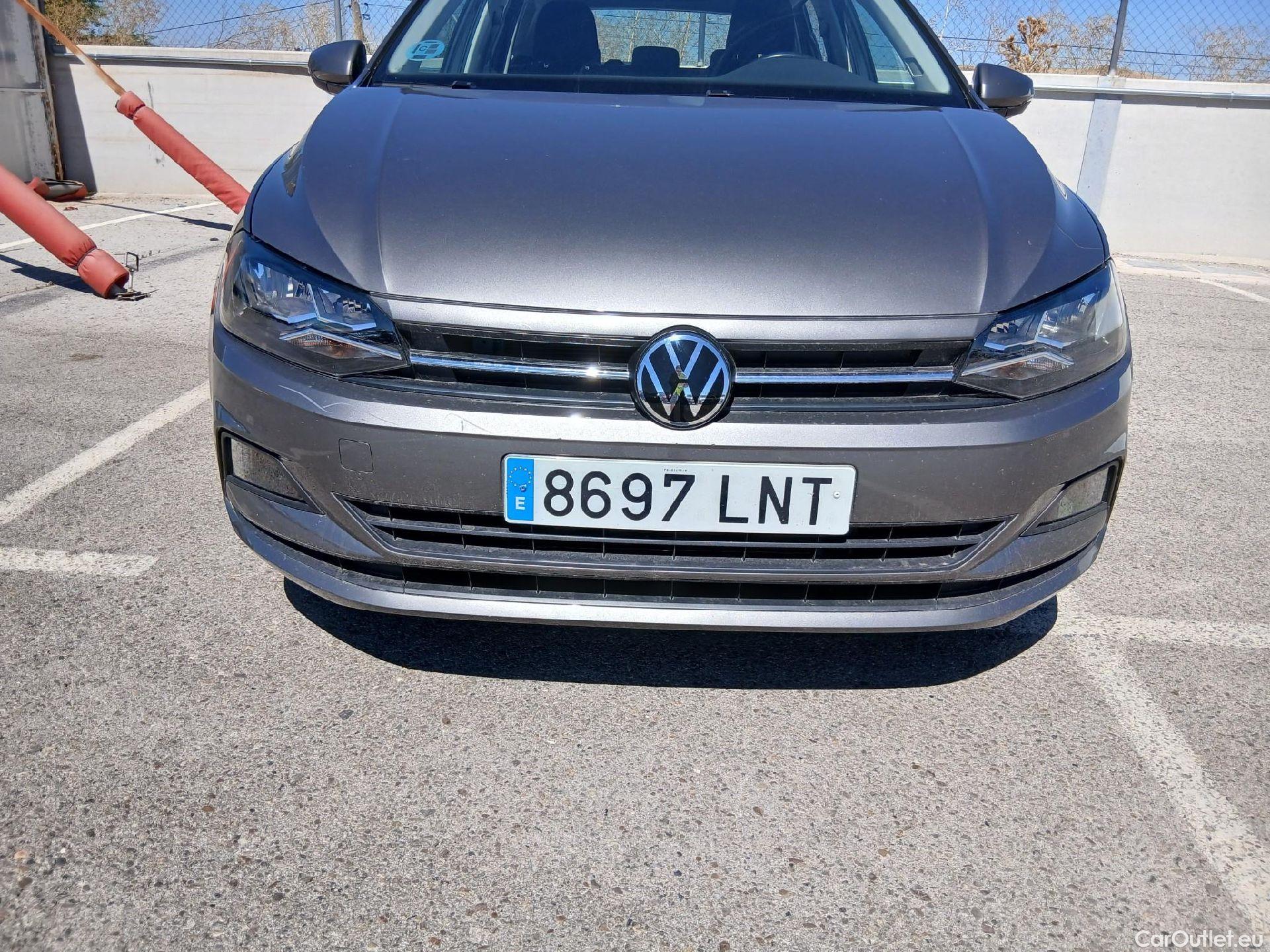  Volkswagen  Polo VOLKSWAGEN  / 2017 / 5P / berlina con portón Advance 1.0 TSI 70kW (95CV) #2