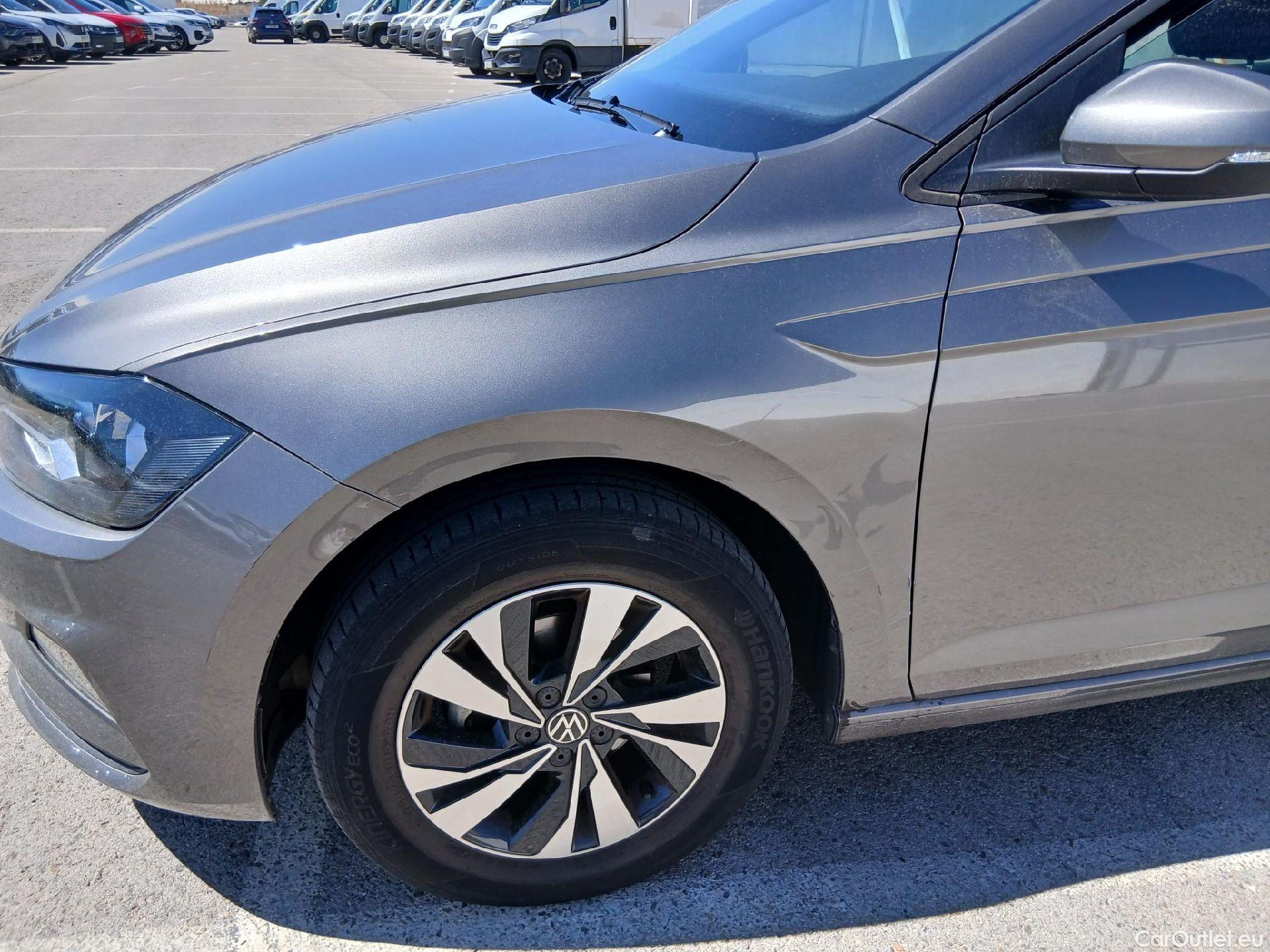  Volkswagen  Polo VOLKSWAGEN  / 2017 / 5P / berlina con portón Advance 1.0 TSI 70kW (95CV) #7